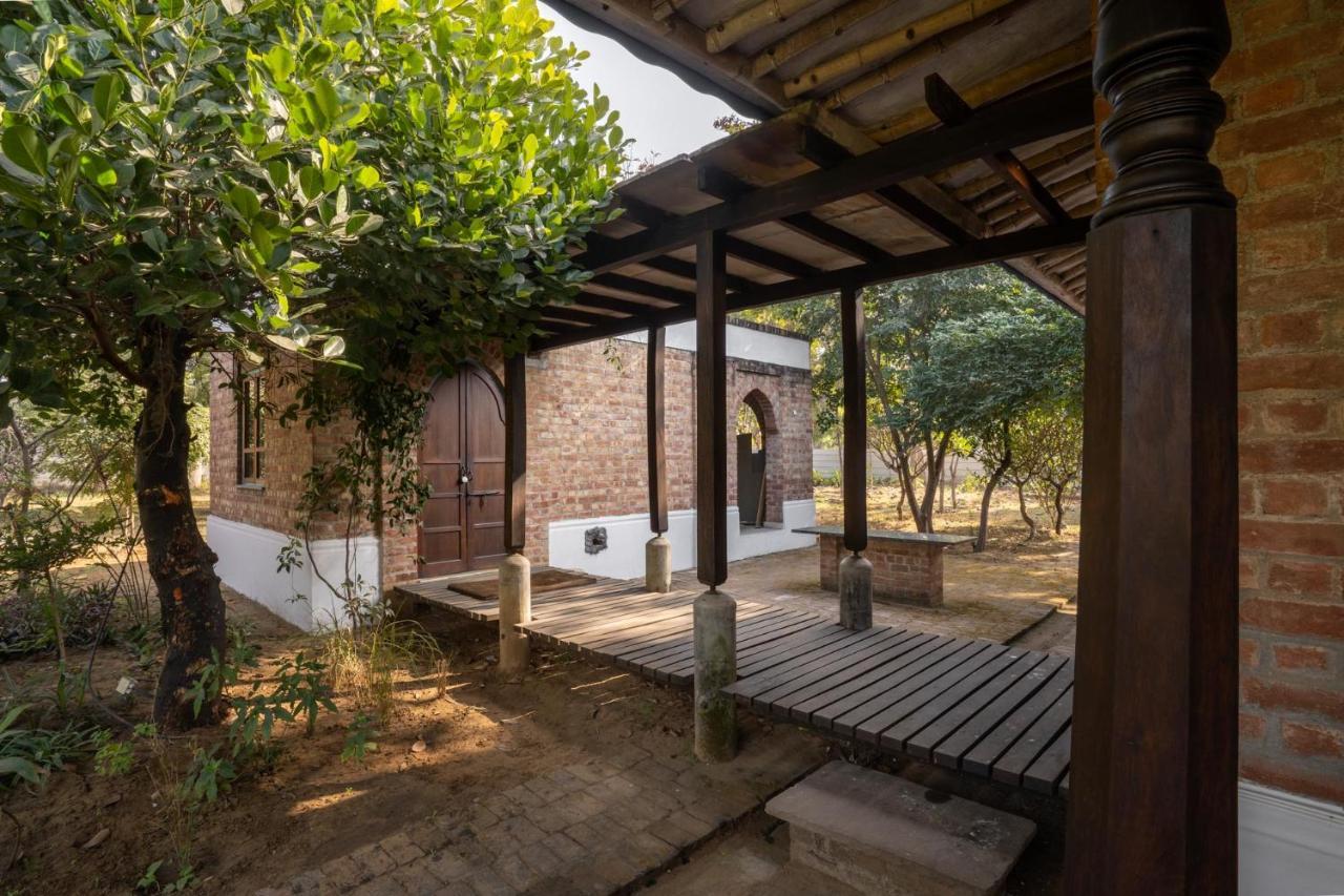 Lohonostays Bamboo House Sadhrana Bagh غورغاون المظهر الخارجي الصورة